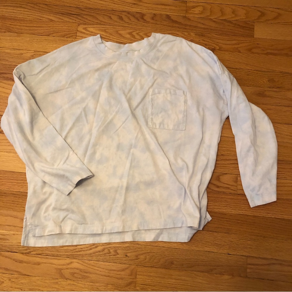Light Blue/ White Tie Dye Long Sleeve Pocket Tee